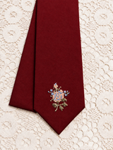 Cravatta bordeaux con ricamo