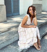 ABITO SCOLLO A V PROFONDO